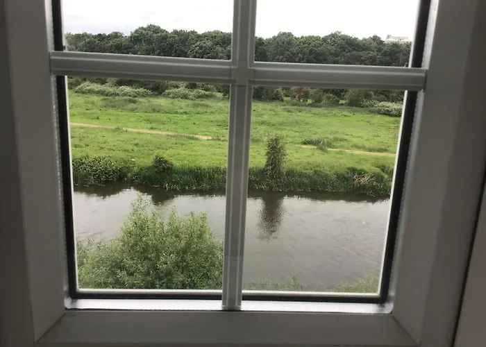 14 Riverview